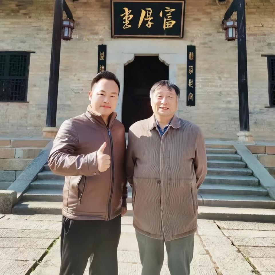 我农村娃,18岁北漂,22岁在北京买房不满足,转行当群演,后悔了