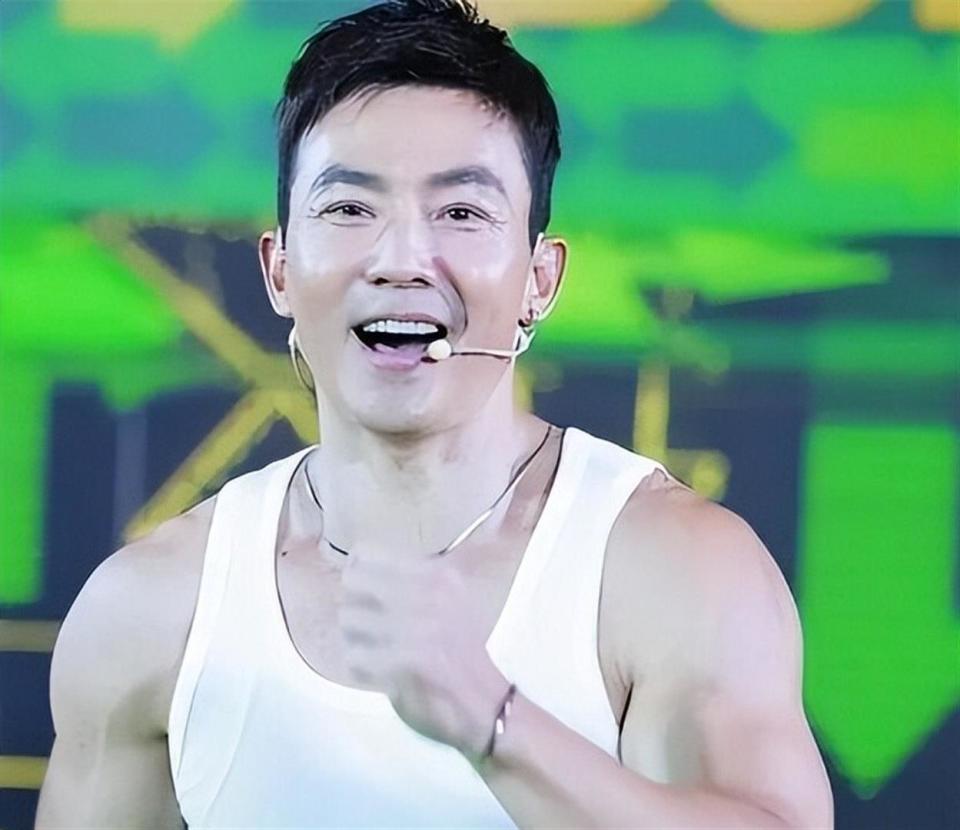 刘畊宏：热度褪去后，网红残酷的真相，在他身上表现得淋漓尽致_腾讯新闻