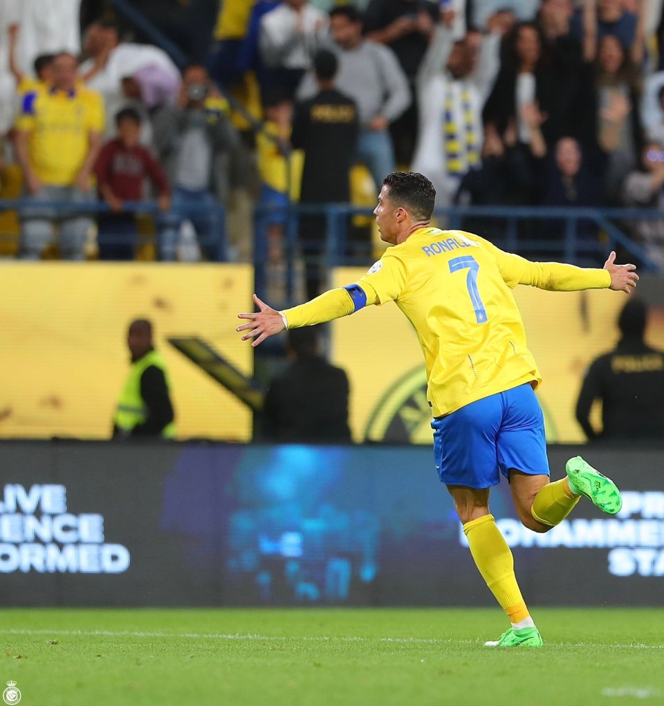 沙特联利雅得胜利51仍落后榜首12分c罗戴帽联赛23场轰26球