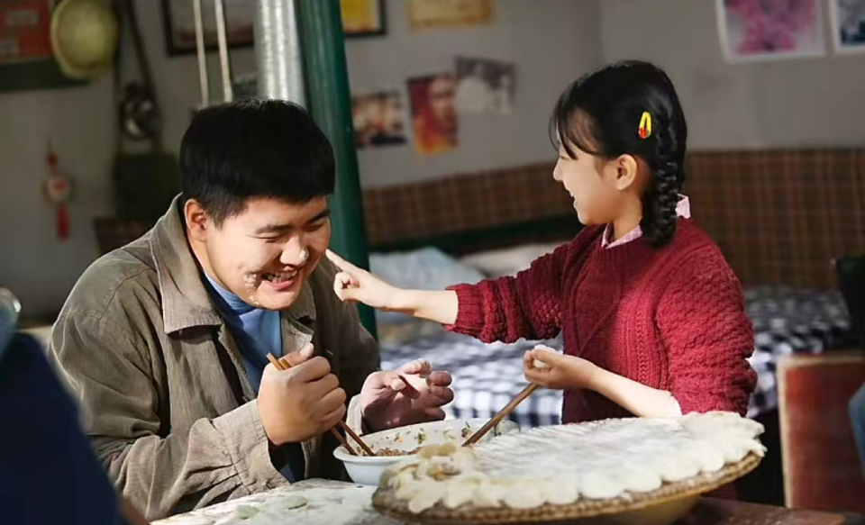 网传“中戏新疆班”名单有三大诡异，林傲霏名字被人为替换？_腾讯新闻