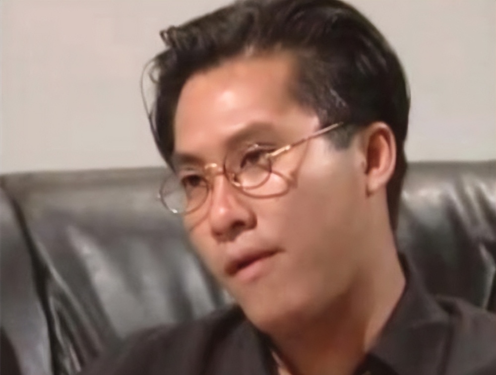 59岁邵仲衡再演舞台剧!