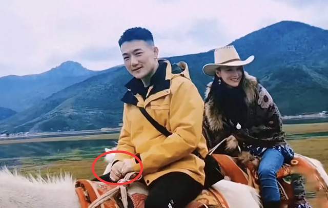 张馨予胖了,食欲大增疑怀二胎,何教官打扮时尚,吃不完打包