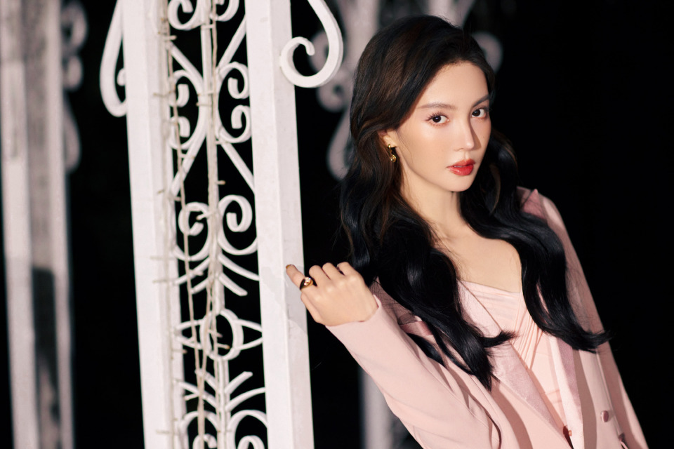 如果当初没有换人,仍旧是金晨来出演梁思申的话,或许也会另一种感觉和