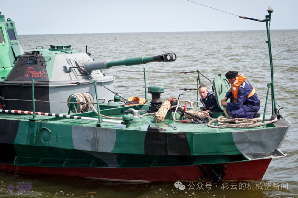 坦克炮塔适合当舰炮用吗?先说答案,不适合