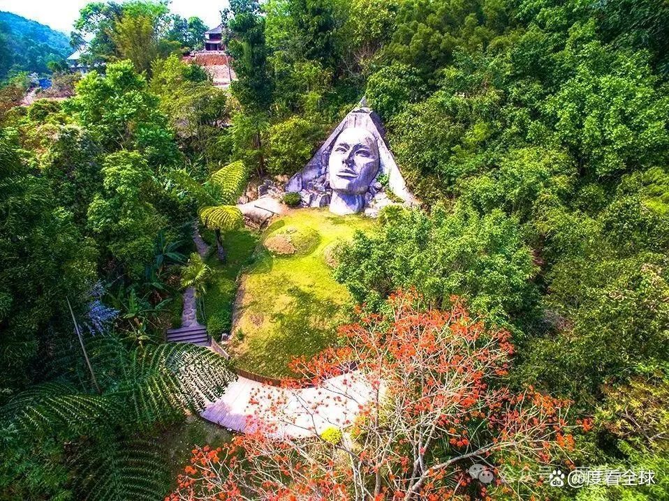 基诺山寨景区介绍,感受原始森林魅力,体验基诺族独特文化!