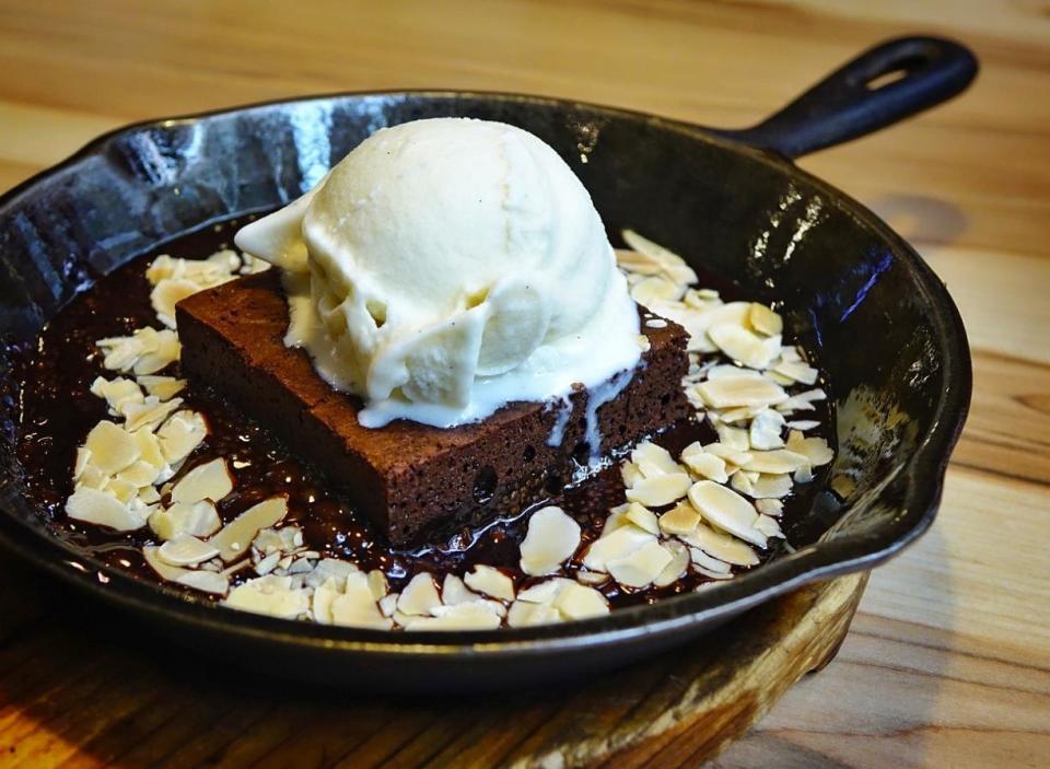 米其林餐厅下沉卖起冰淇淋?千元大餐卖不动了?