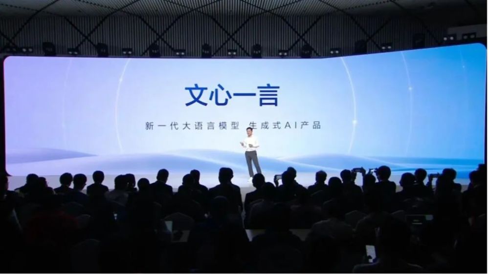 🔥ChatGPT掀算力狂潮，AI服务器市场一夜崛起？买GPU还是租？NVIDIADGXCloud开