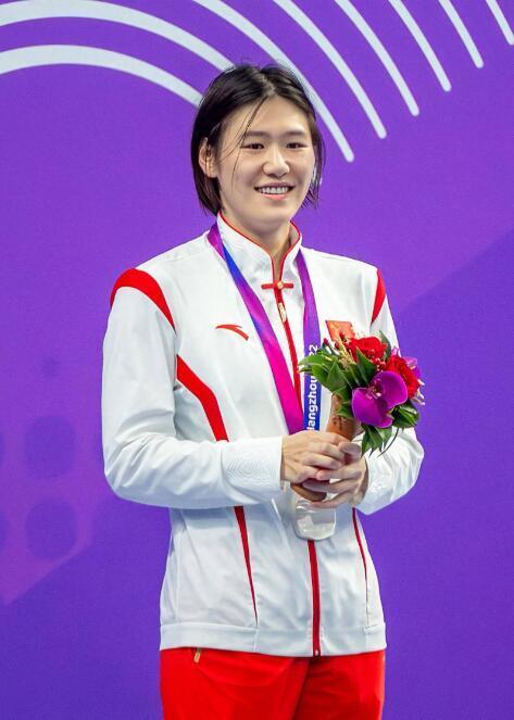 全国游泳冠军赛11岁小学生连报十项自由泳通吃四个泳姿占满