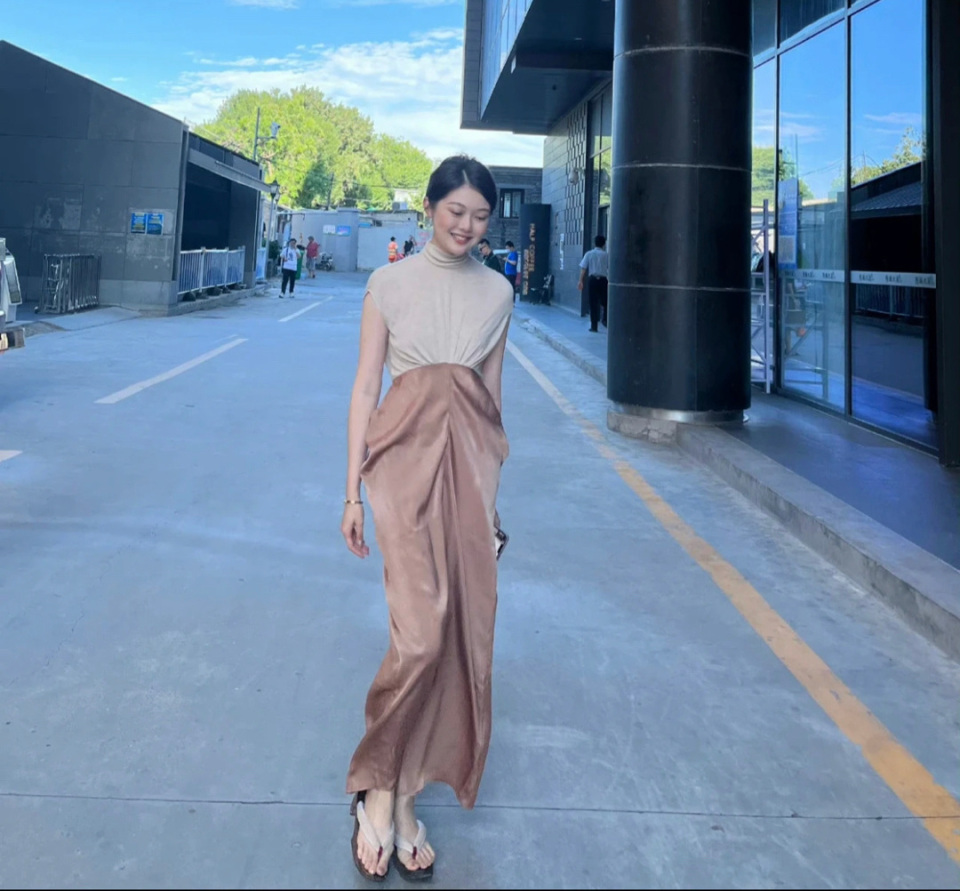 初代网红南笙结婚，走红靠P图，跟杨洋组CP，演戏10年无人知_腾讯新闻