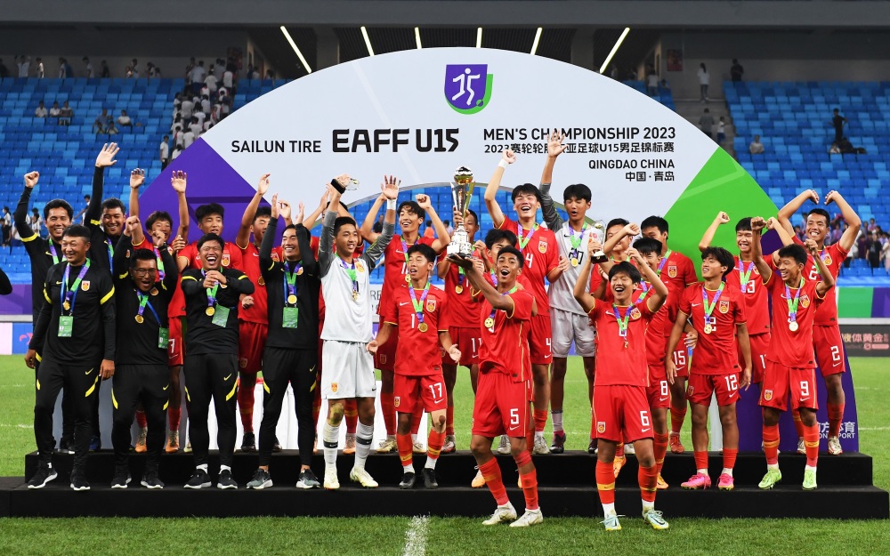 中国男足亚洲杯冠军图片
