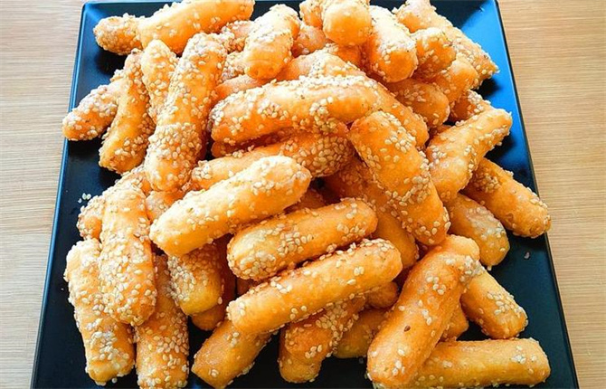 641
