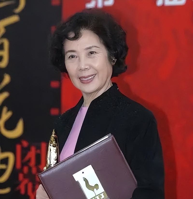 老戏骨郑振瑶去世,68岁夺下金鸡奖影后,《我爱我家》影迷会悼念-腾讯