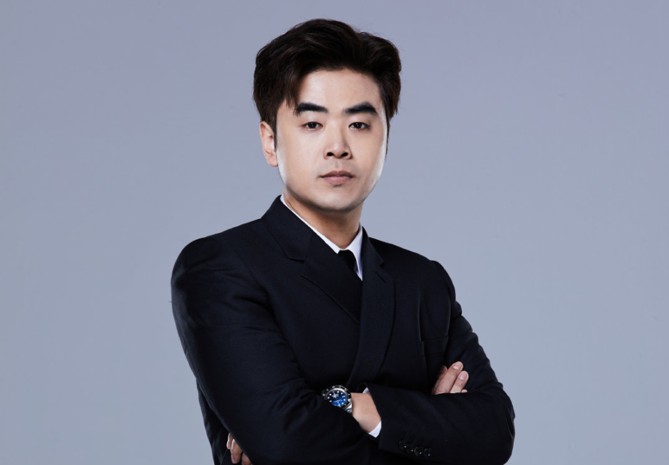 拿下亚运会lol铜牌后,教练朱开微博沦陷!惨遭爆破_腾讯新闻