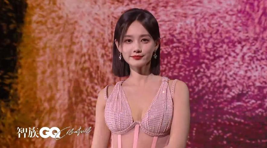 ����һ���GQʢ�� ���Ǵ�����Ϻ� GQ����ó���ɱ��ﵶ�����