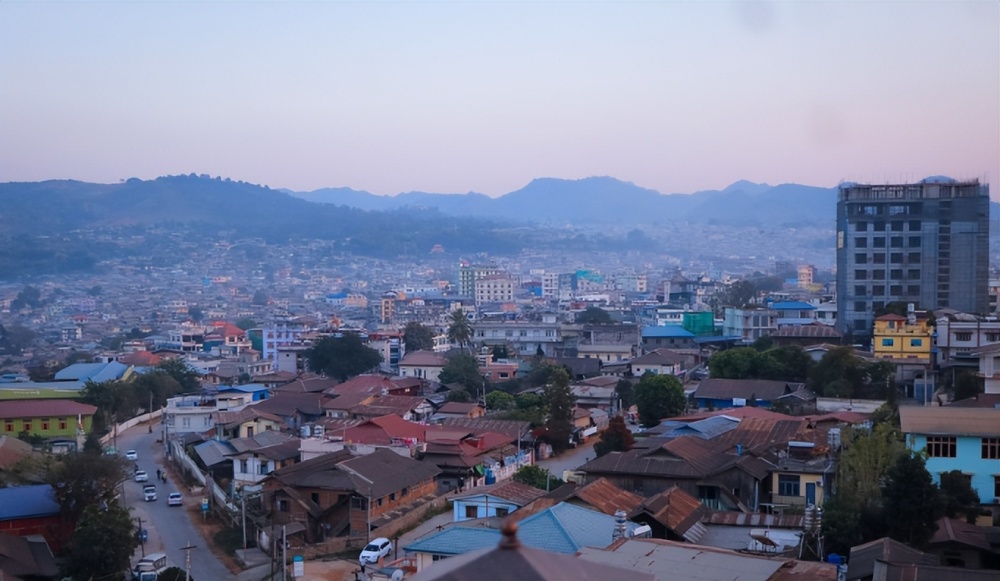 缅甸独立日腊戌当局号召民众在自家住宅悬挂国旗