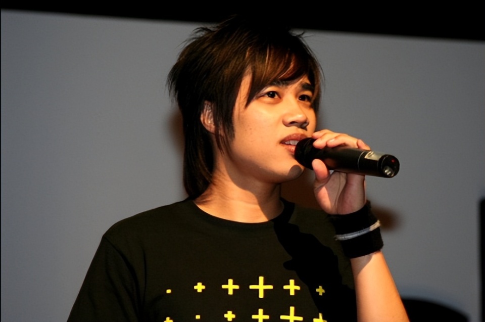 tank吕建忠暴瘦健康堪忧,靠吃药来维持现状,因心脏问题不敢找对象