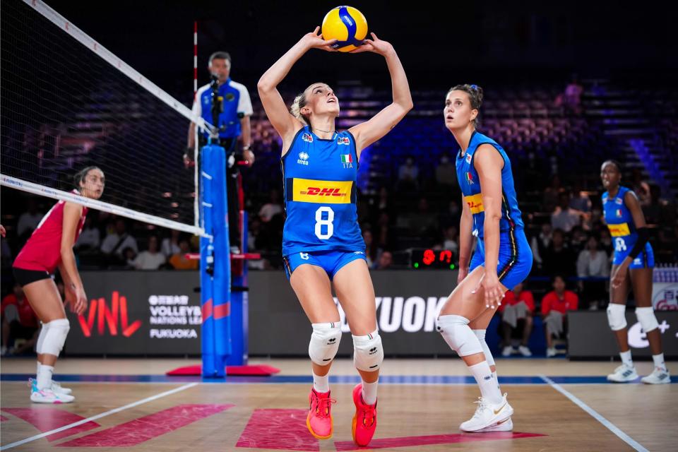 女排奥运第9席产生!加拿大完败处境不利,美国大胜送法国六连败