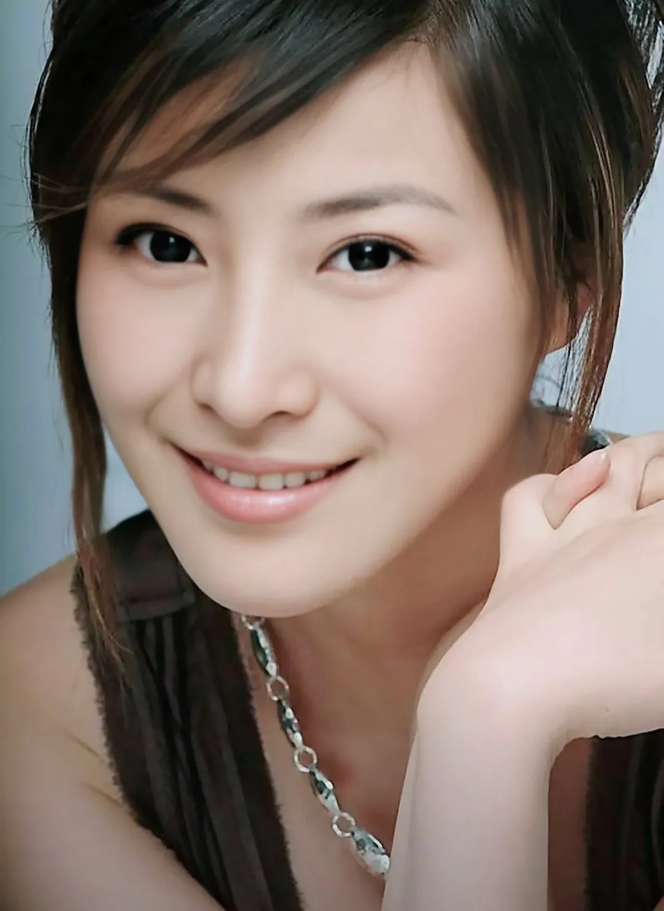 《庆余年2》于洋:与演员王雅捷太恩爱,54岁越老越帅是宠妻狂魔