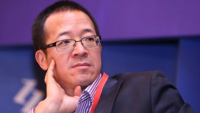 又一个“与辉同行”出现，还来得及心疼俞敏洪吗？