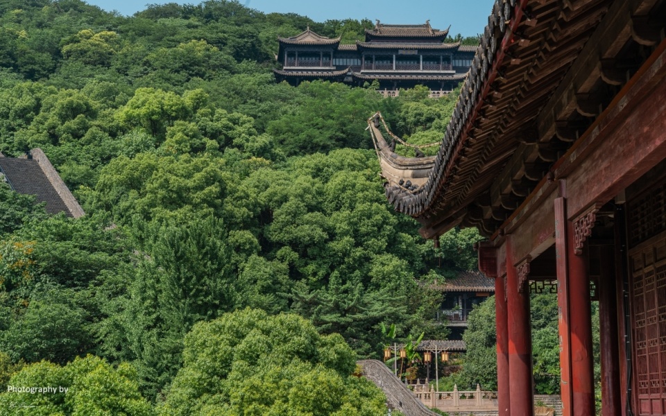 夏日登常熟虞山城墙