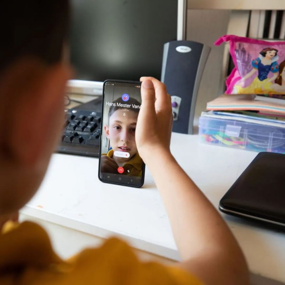 【荷兰】荷兰新冠疫情摄影展开幕,国王主持剪彩仪式_腾讯新闻