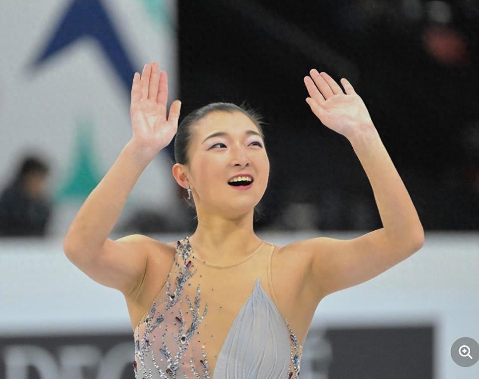 佐藤有香,荒川静香,安藤美姬,浅田真央和坂本花织6人