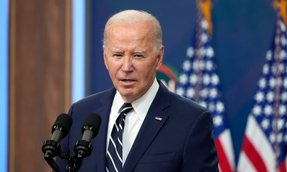 根据最新的民意调查,尽管乔·拜登(joe biden)在美国总统大选中的支持