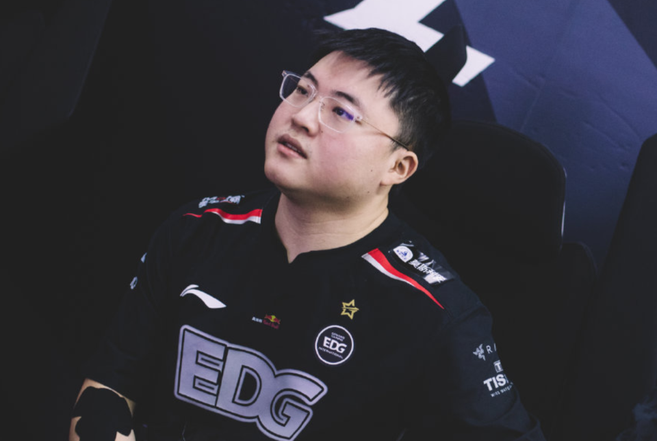EDG收获冒泡赛复活甲！有两次机会去S13！管泽元不看好他们_腾讯新闻