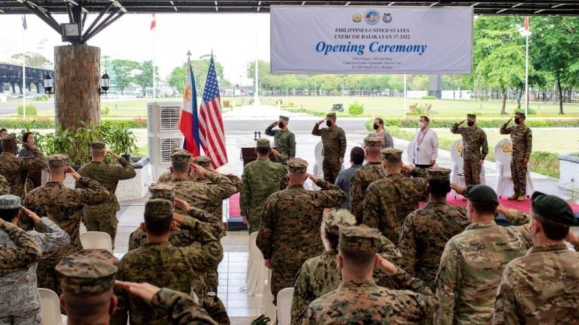 对于澳大利亚,美国主要是通过拉拢英国一起成了奥库斯联盟,当然未来还