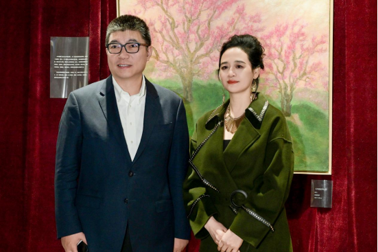 伍宇娟艺术展北京开幕 张丰毅黄渤等影视圈好友鼎力支持_腾讯新闻