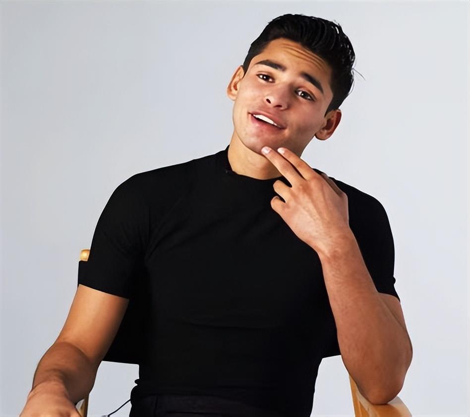 安德烈·沃德:我认为戴维斯会击败瑞恩·加西亚_腾讯新闻