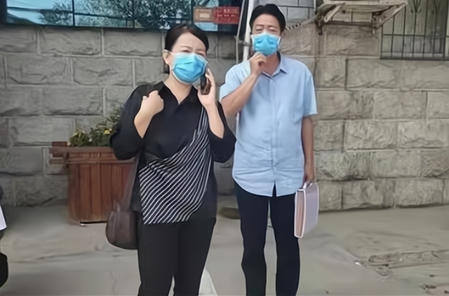 许敏摊上两件糟心事,被昔日的儿媳与闺蜜伤害,柴桑心疼落泪_腾讯新闻