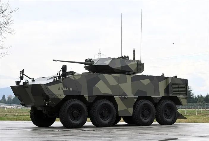 土耳其推出arma ii轮式步战,车高超标采用国产发动机
