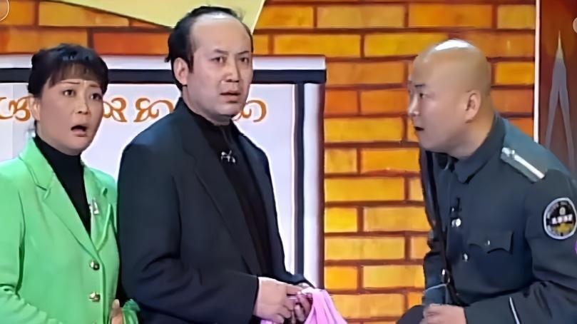 除了赵本山,郭达,黄宏,郭冬临,巩汉林等也曾是春晚的常客,他们的小品
