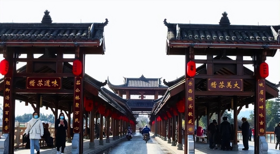 的优质平原,土质肥沃,物产丰富,生态大环境比较好,周围区县均为农业