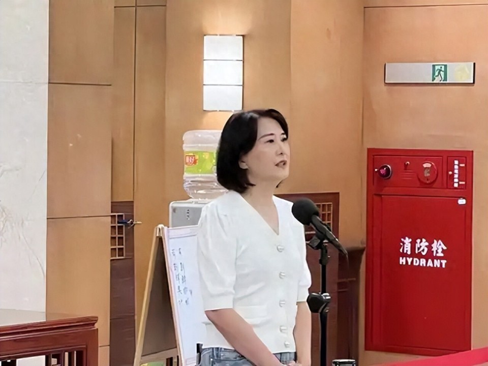 赖清德未行文通知在野党推荐“大法官”人选，王鸿薇批：连基本礼貌都没有_腾讯新闻