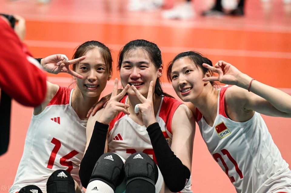 中国女排传来好消息!蔡斌承诺朱婷首发,庄宇珊替代王云蕗