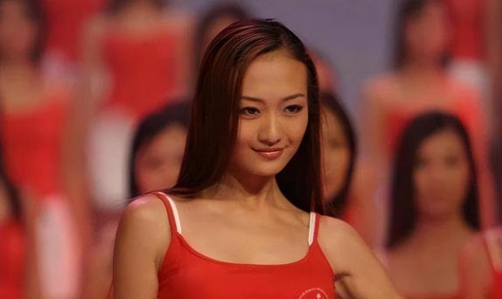 "夜光剧本"7年后,再看王鸥和杨幂境况:潮水退去,才知谁在裸泳插图23