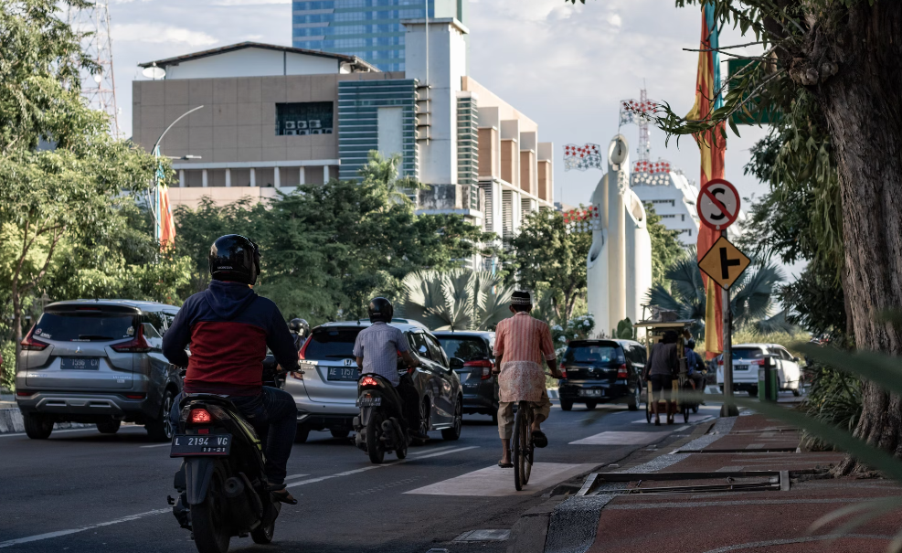 印尼舆情9月8日假冒中资企业员工在印尼莫罗瓦利虚假招聘被捕中国通缉