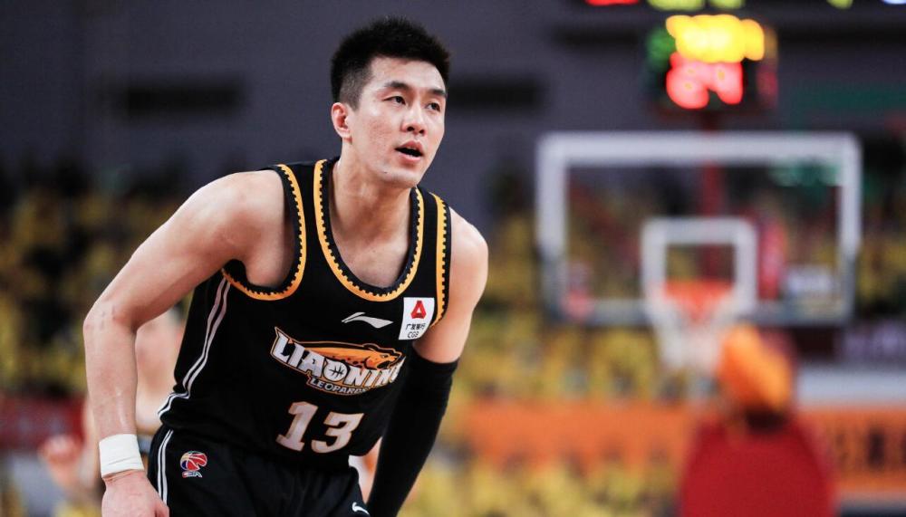 郭艾伦本赛季技术犯规已达5次 再吃t将罚款5000元_腾讯新闻