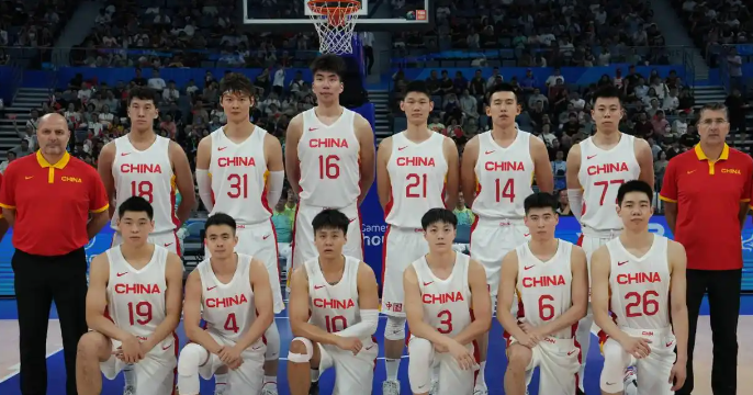 残阵逆袭！中国男篮86-79掀翻非洲冠军 胡金秋18+10打爆内线 赵睿三分雨浇灭突尼斯反扑