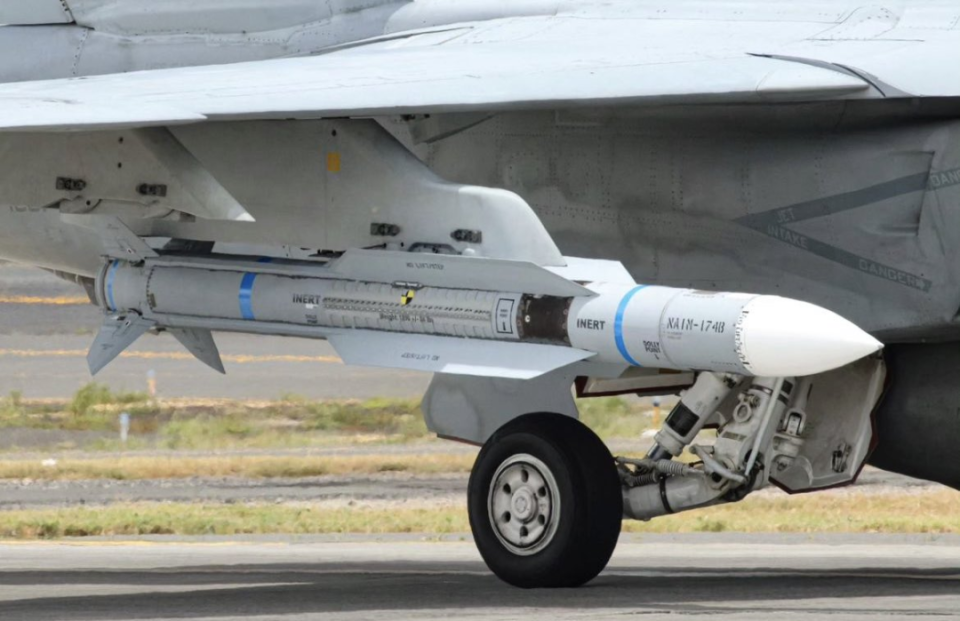 动态分析丨美国海军空基型"标准-6"导弹型号曝光