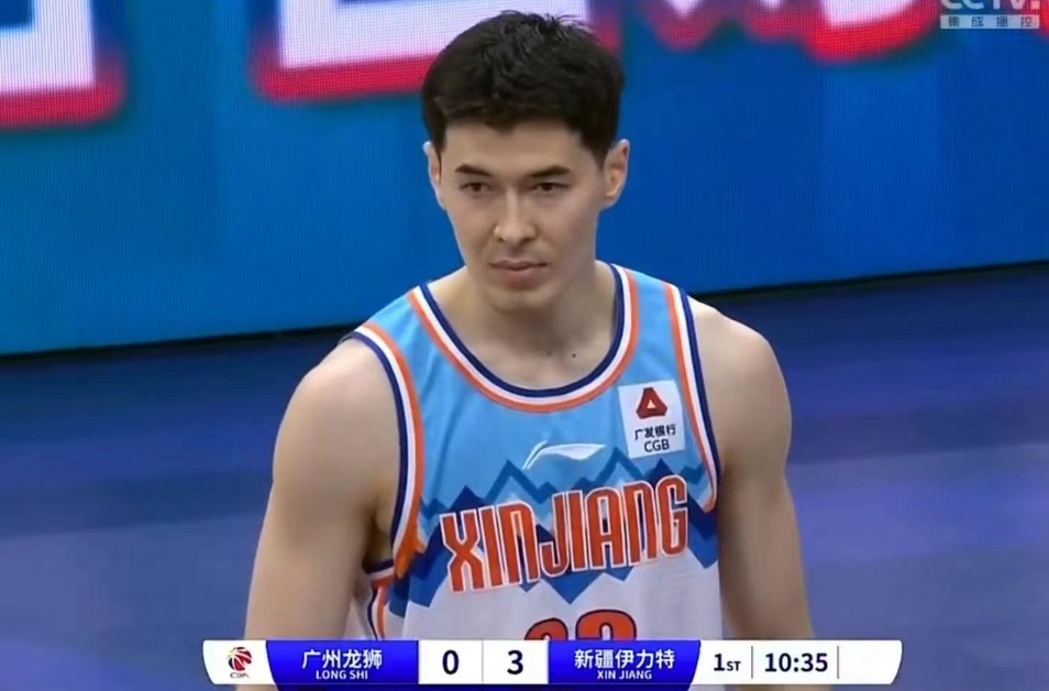 广州男篮力压新疆陈盈骏114祝铭震9分沙拉木10分吴冠希68