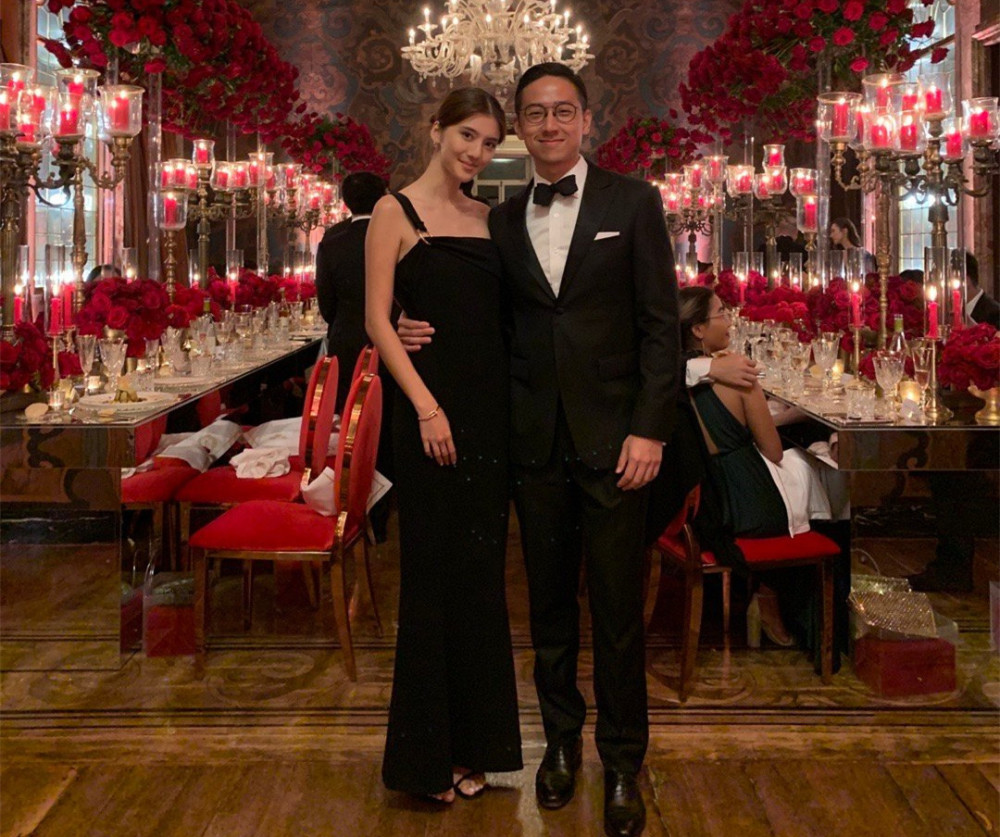 吴千语出席香港名媛聚会表现从容淡定未嫁豪门已融入名流圈