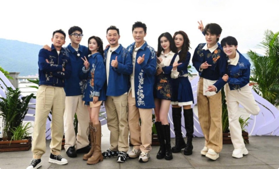 最后,你对新一季《奔跑吧》有什么看法?最喜欢哪位成员?