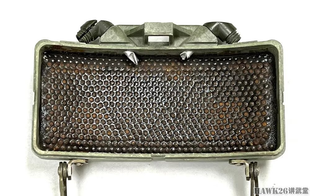 图说:m18a1"克雷默"反步兵地雷 现代战场最具杀伤力的定向雷_腾讯新闻