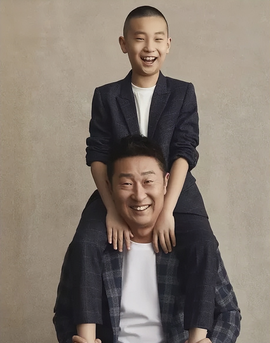 林永健儿子近照曝光,12岁大竣等比例长大,和爸爸长得一模一样