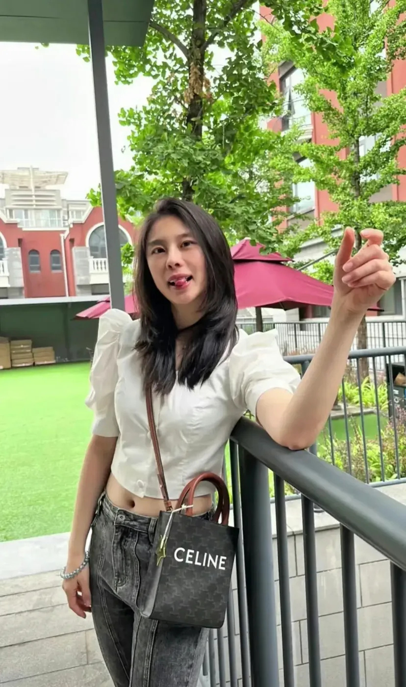 王思雨采访谈心路历程亚洲杯伤愈归来太出色高度评价中国女篮