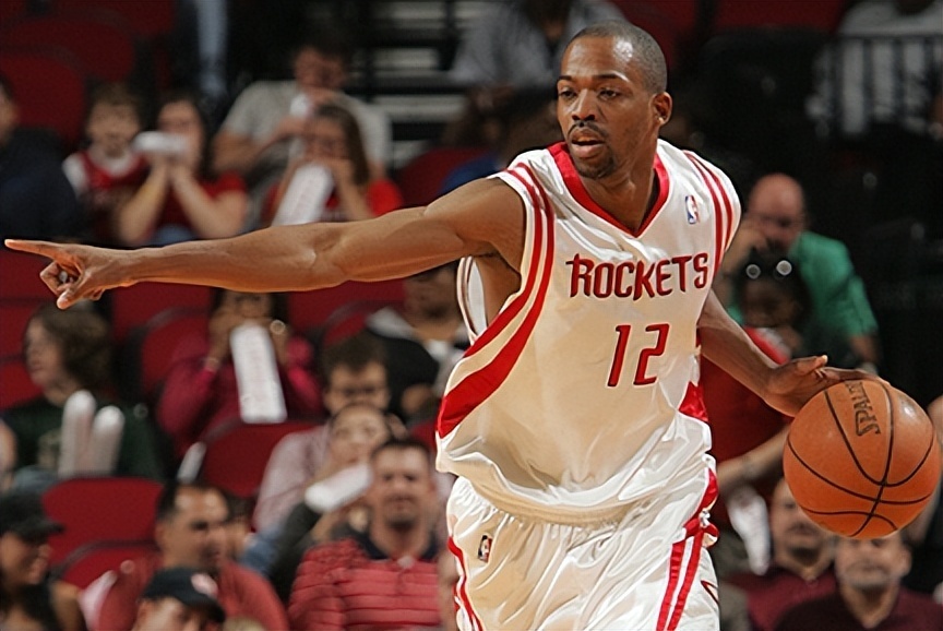 阿隆布鲁克斯既然签不来好控卫,火箭就想着自己选