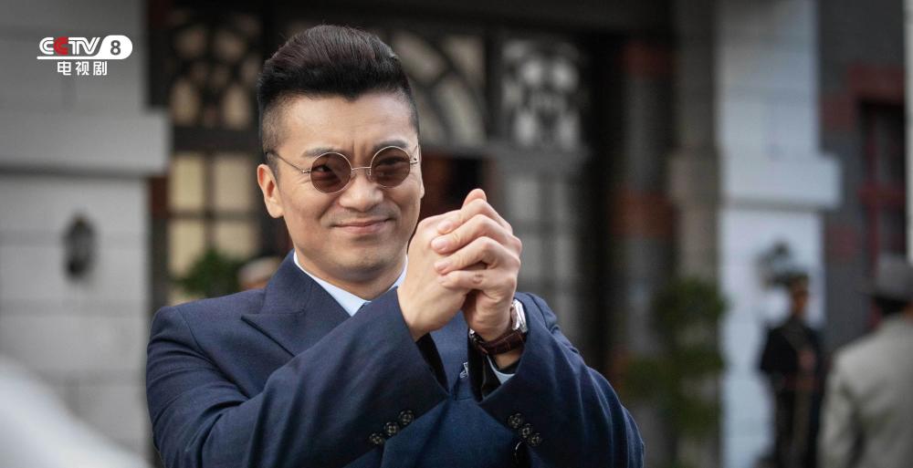 《东四牌楼东》里不甘平庸,忠诚坚韧的神厨解一半;《号手就位》里脾气